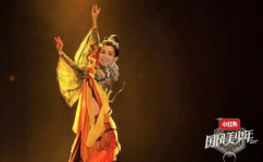 吃瓜娱乐哈妮克孜,从敦煌舞惊艳到娱乐圈风波，她的成长与争议之路”